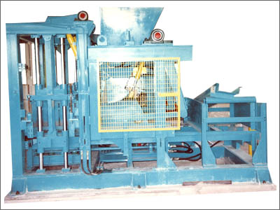 HOLLOW BRICK MAKING MACHINE
