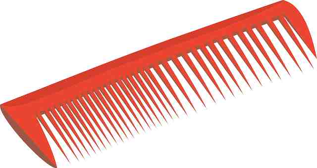 Plastic comb