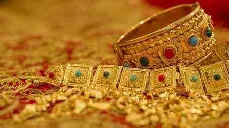 Gold jewellery