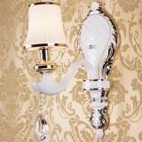 Decorative light fittings and fixtures
