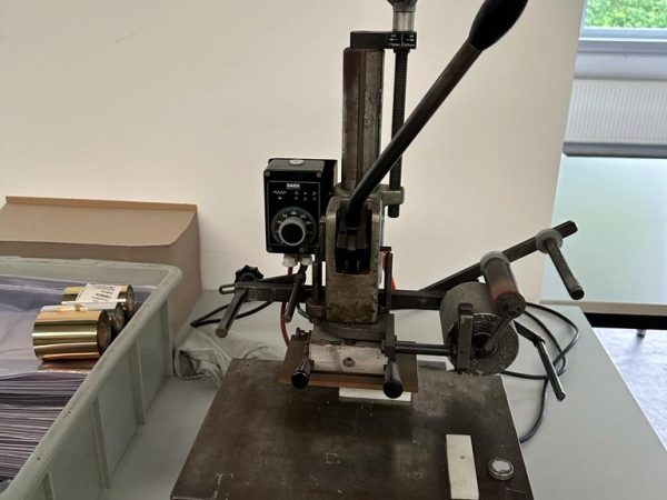 Hot stamping / embossing