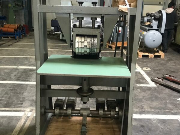Punching & numbering machine