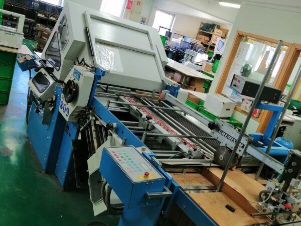 Folding machine