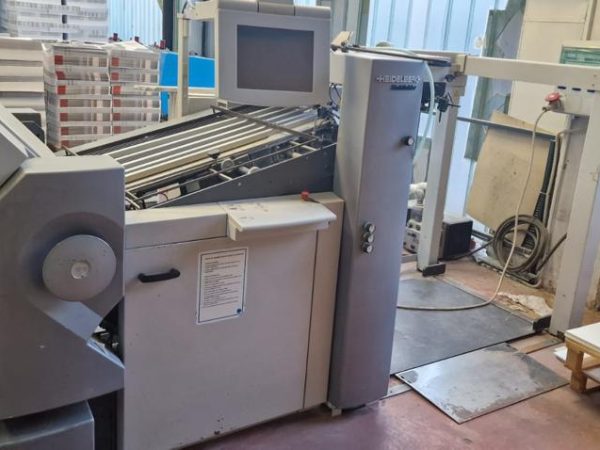Folding machine