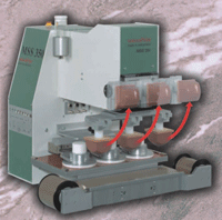 Pad printing machine with 90 degree pad swivel