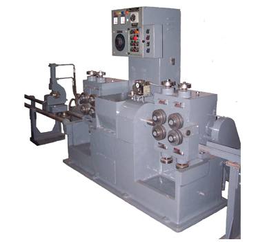 Bar peeling machines