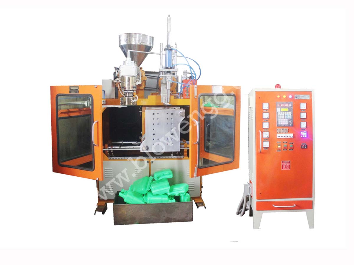 SINGLE STATION BLOW MOLDING MACHINE