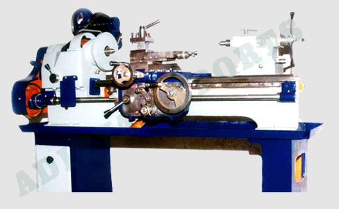 Light duty lathe machine