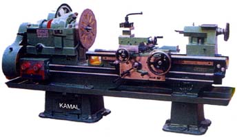 Heavy duty lathe machine