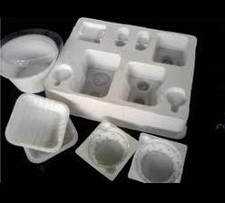 Thermoforming and vacuum forming